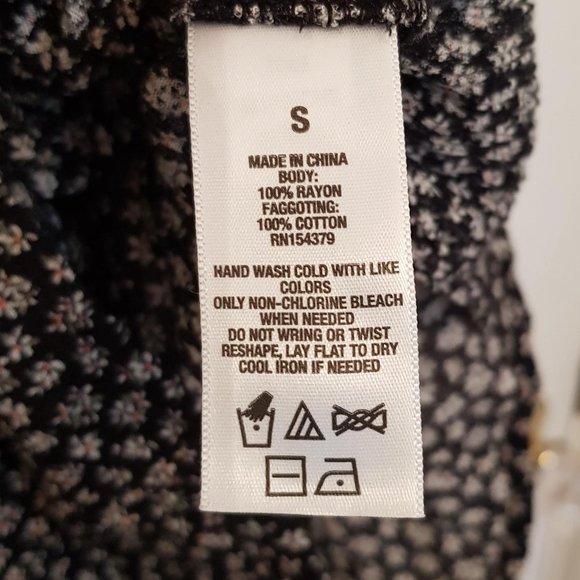 Aeropostale Floral Ladder Lace Romper - Picture 7 of 11